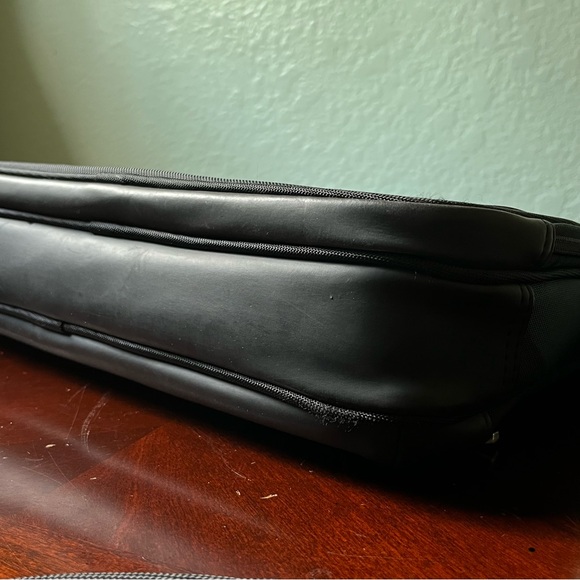 DELL BRIEFCASE - Picture 7 of 12